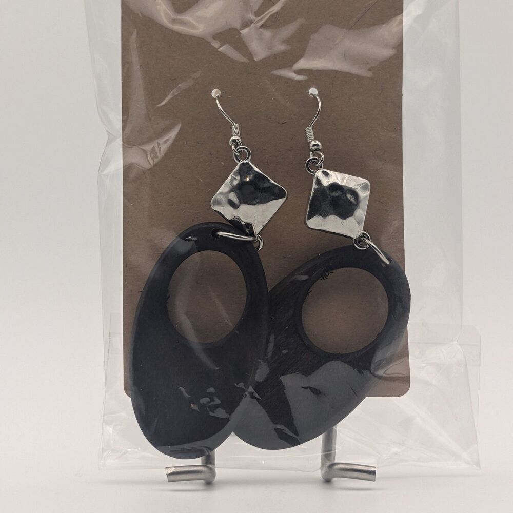 Black Oval Drop Earrings w/ Silver Hammered Accents Dangle Fashion Jewelry